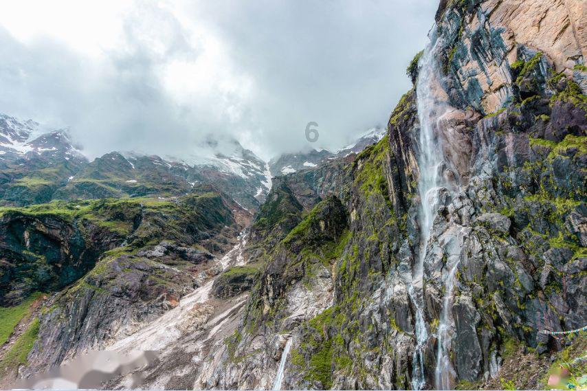 探索未知山峰
